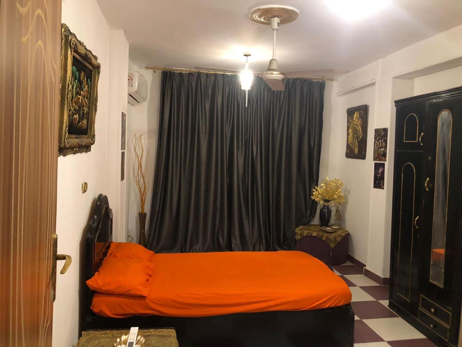בית אירוח For Rent In Heart Of